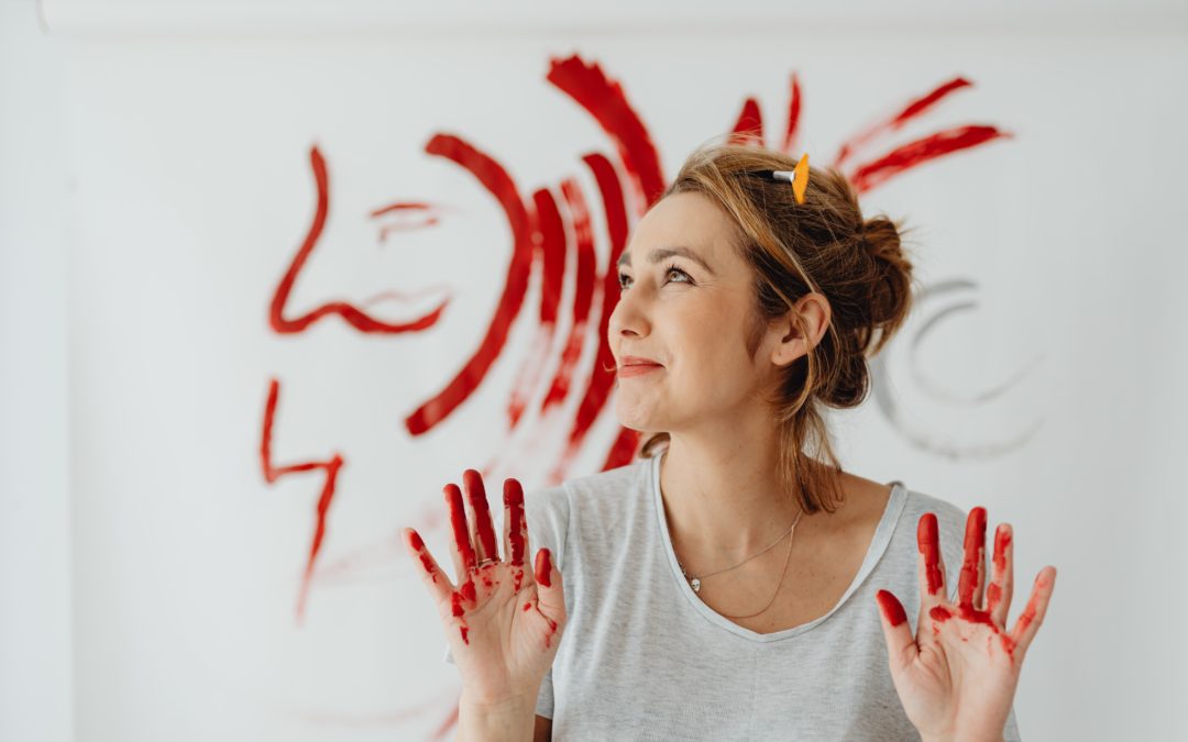 Est-ce que l’art-thérapie s’adresse aussi aux adultes ?